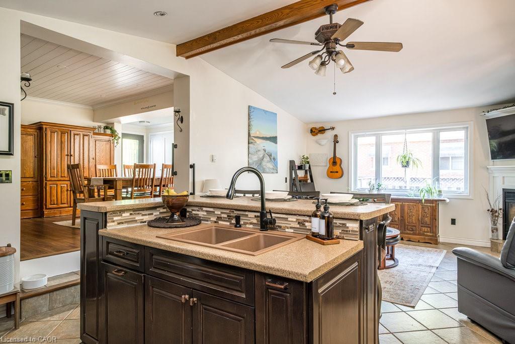 87 East 9Th Street, Hamilton, ON - Indoor Photo Showing Other Room With Fireplace