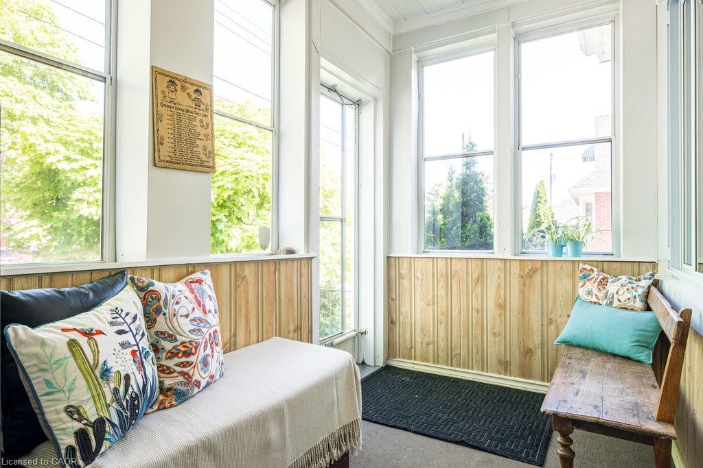 87 East 9Th Street, Hamilton, ON - Indoor