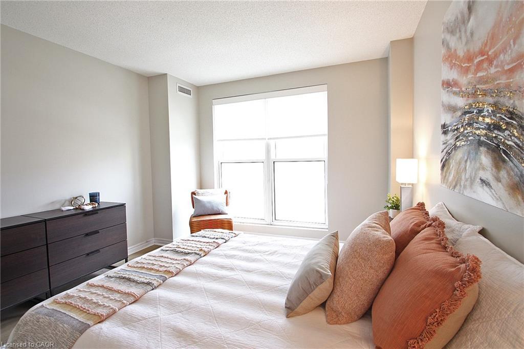 309-135 James Street S, Hamilton, ON - Indoor Photo Showing Bedroom