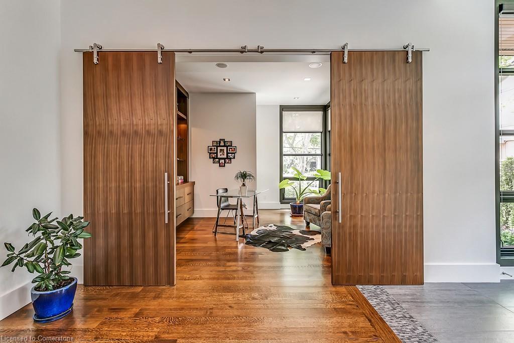 363 Morrison Road, Oakville, ON - Indoor