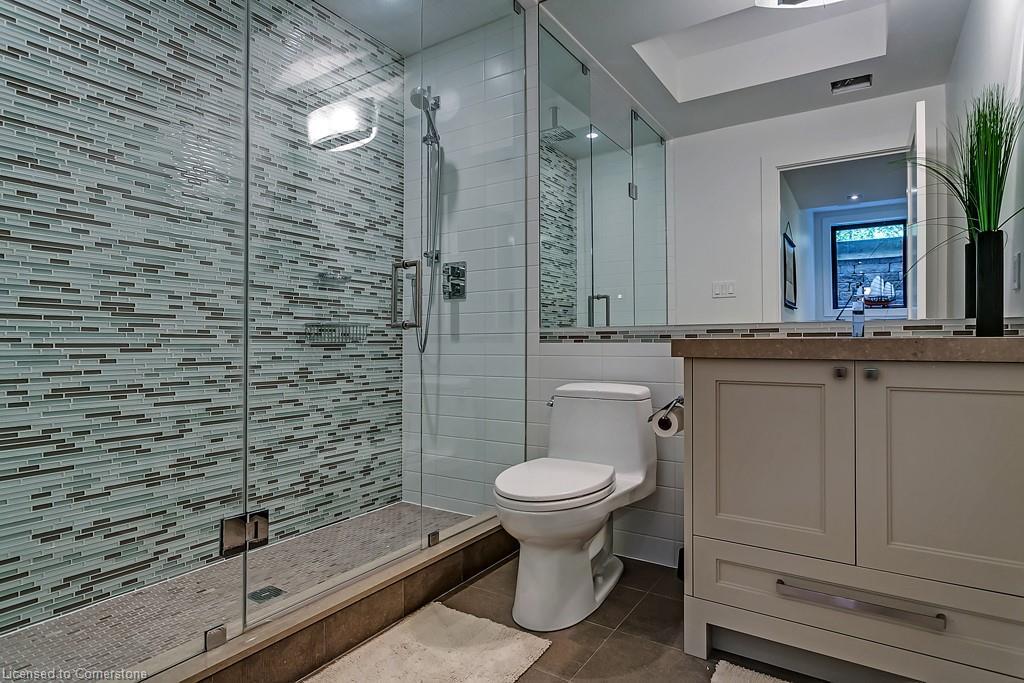 363 Morrison Road, Oakville, ON - Indoor Photo Showing Bathroom