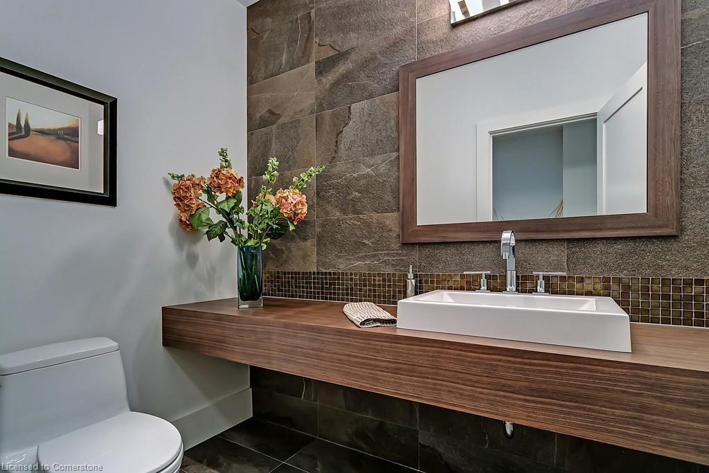 363 Morrison Road, Oakville, ON - Indoor Photo Showing Bathroom