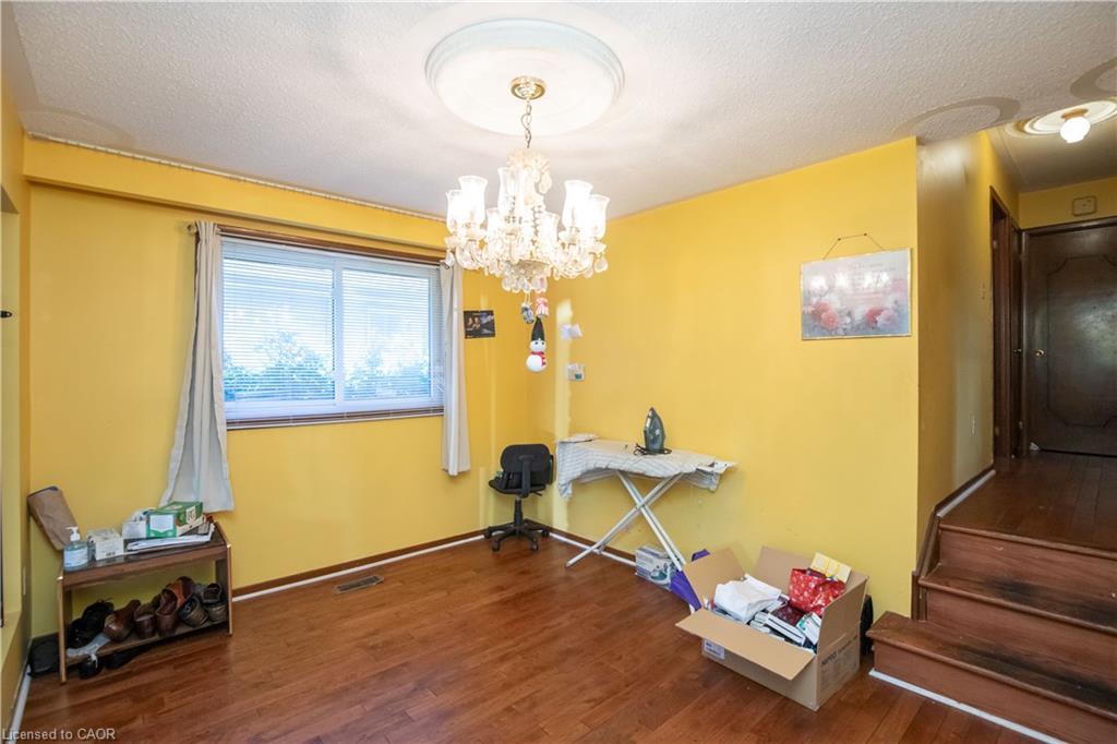 185 Lavina Crescent, Hamilton, ON - Indoor Photo Showing Other Room