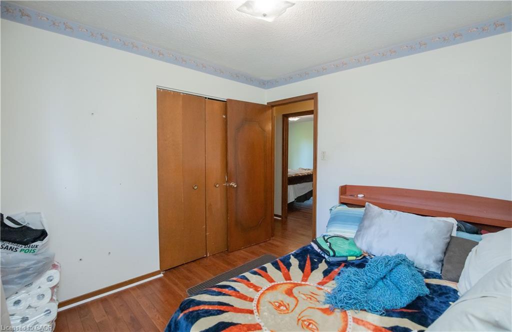 185 Lavina Crescent, Hamilton, ON - Indoor Photo Showing Bedroom