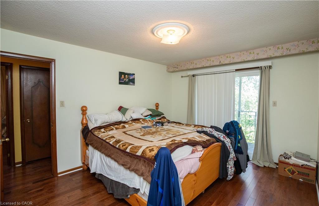 185 Lavina Crescent, Hamilton, ON - Indoor Photo Showing Bedroom