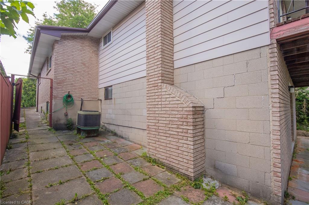 185 Lavina Crescent, Hamilton, ON - Outdoor With Exterior