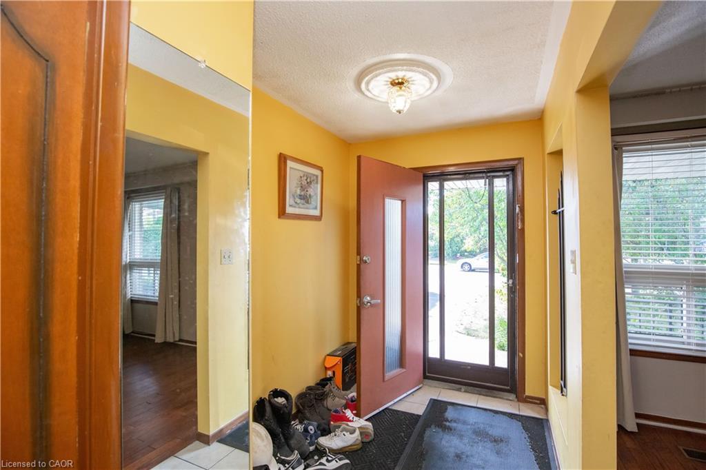 185 Lavina Crescent, Hamilton, ON - Indoor Photo Showing Other Room