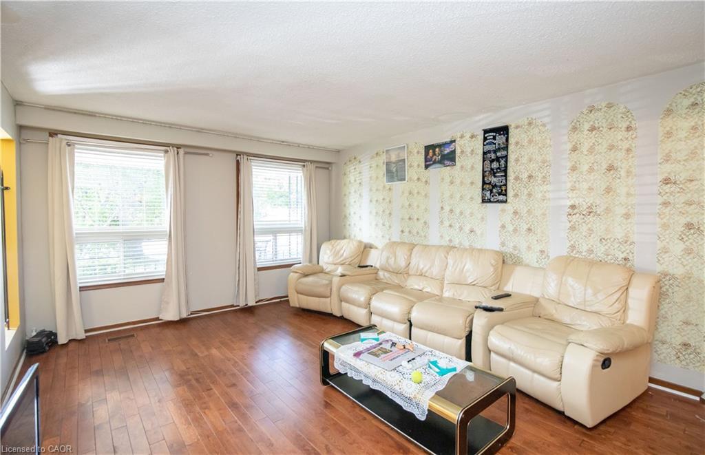 185 Lavina Crescent, Hamilton, ON - Indoor Photo Showing Living Room