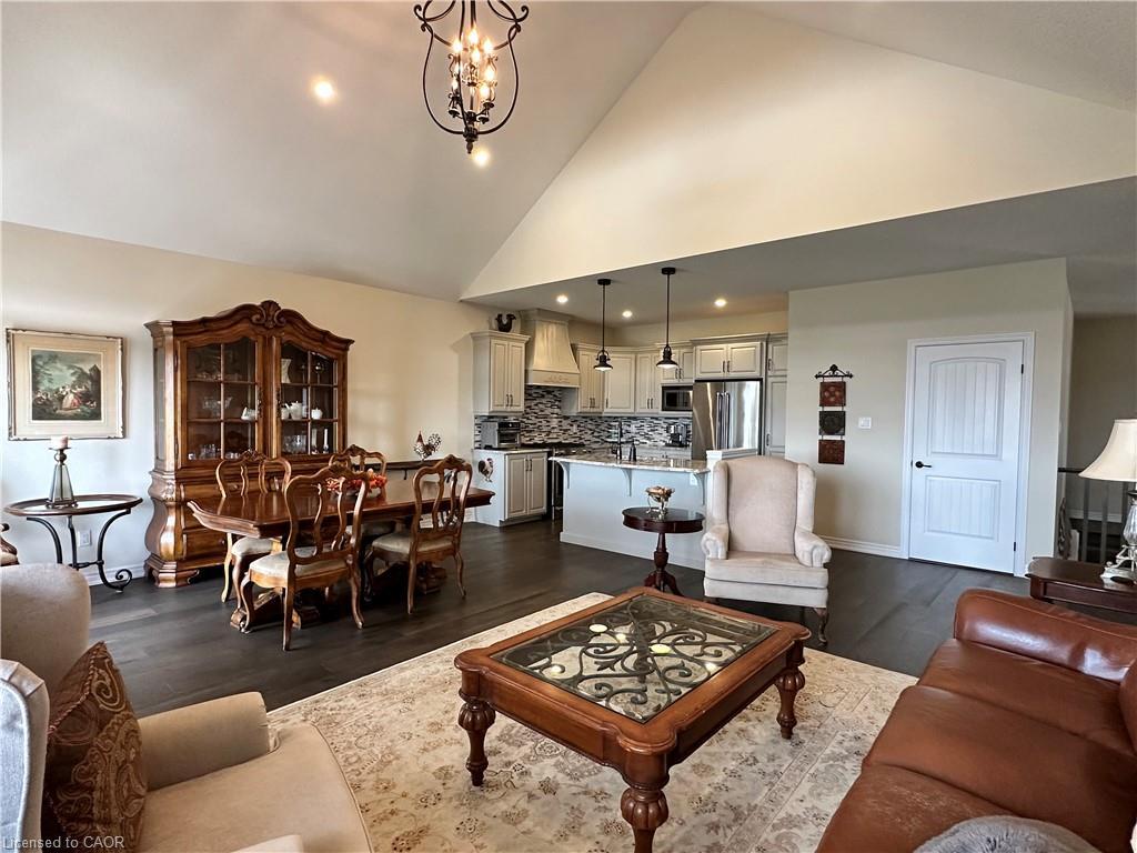 198 Schooner Drive, Port Dover, ON - Indoor Photo Showing Living Room