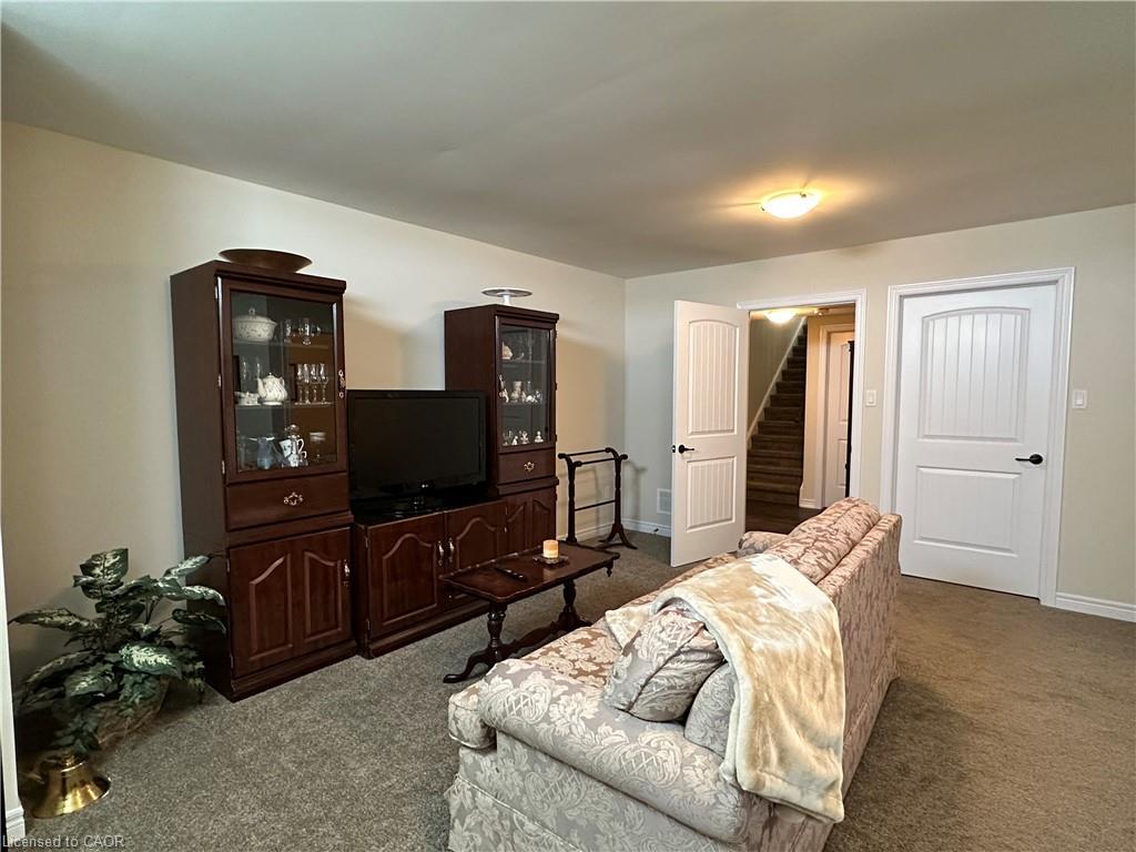 198 Schooner Drive, Port Dover, ON - Indoor