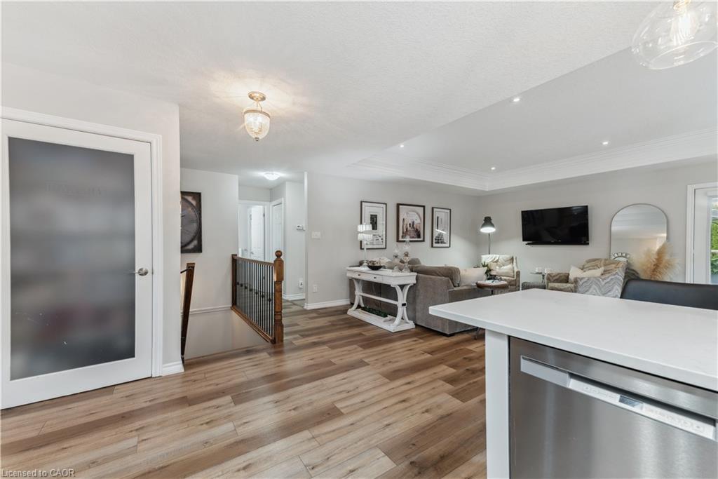 38 Stafford Street, Elora, ON - Indoor Photo Showing Other Room