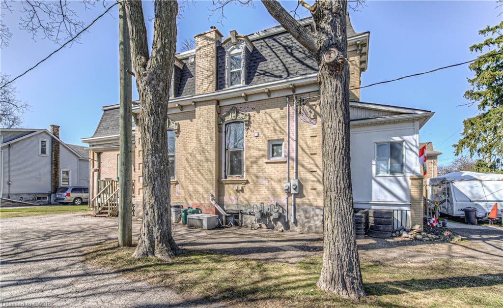 156 Grand Avenue S, Cambridge, ON