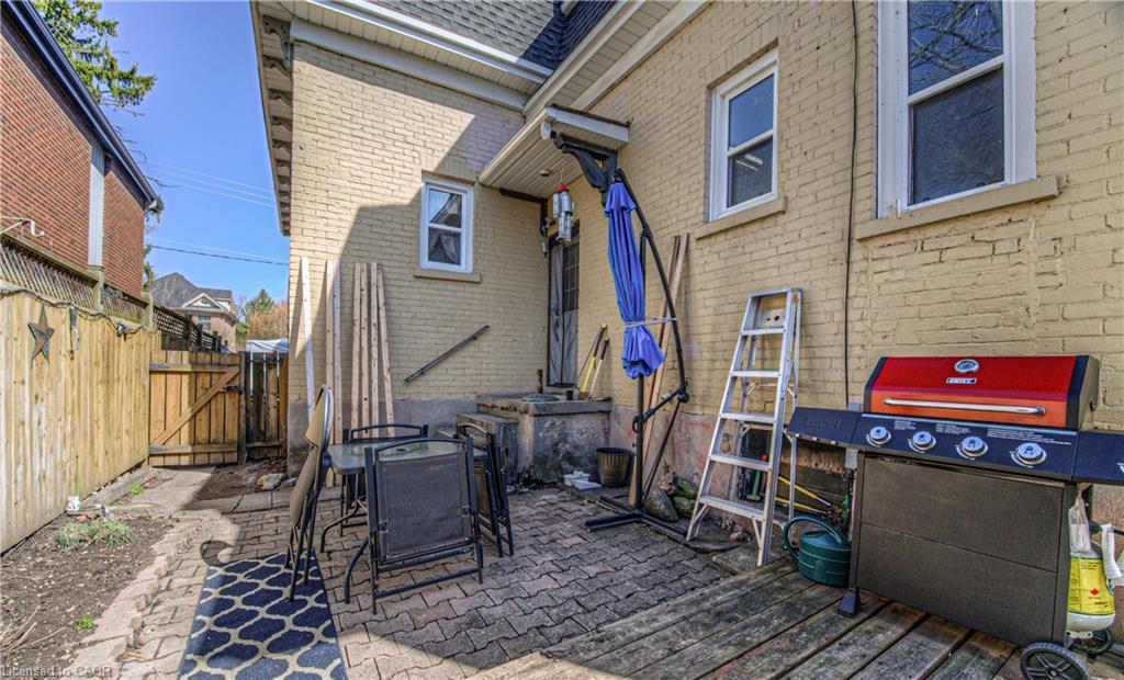 156 Grand Avenue S, Cambridge, ON