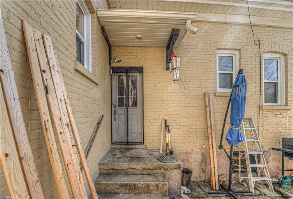 156 Grand Avenue S, Cambridge, ON