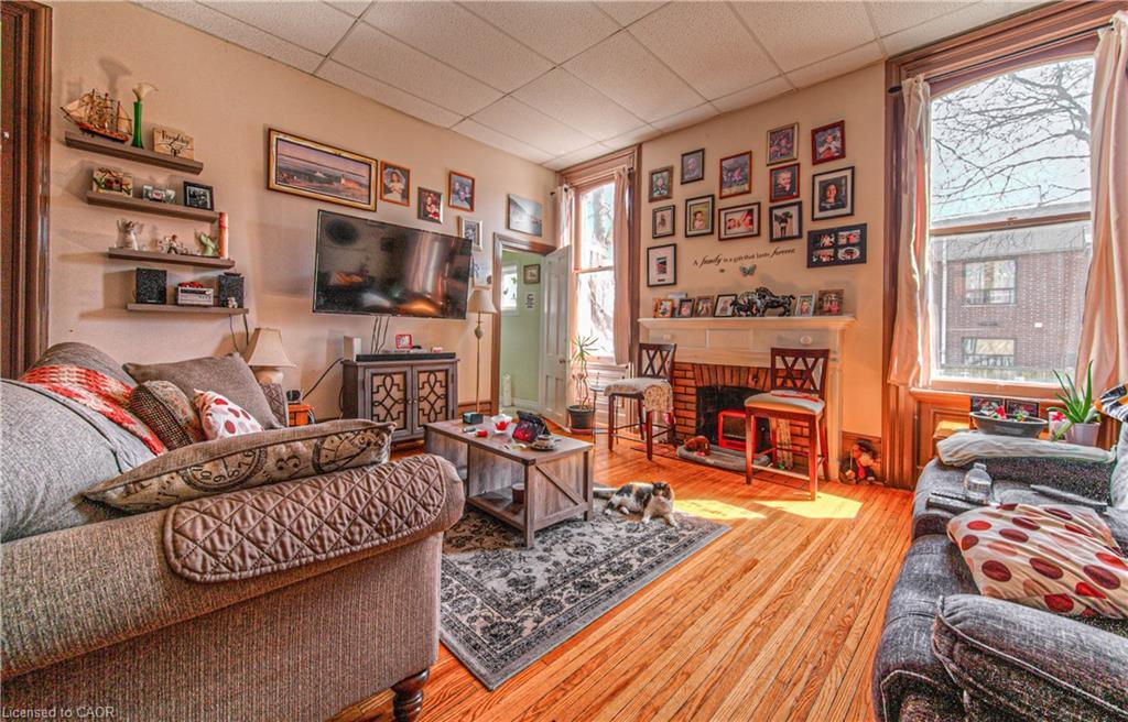 156 Grand Avenue S, Cambridge, ON