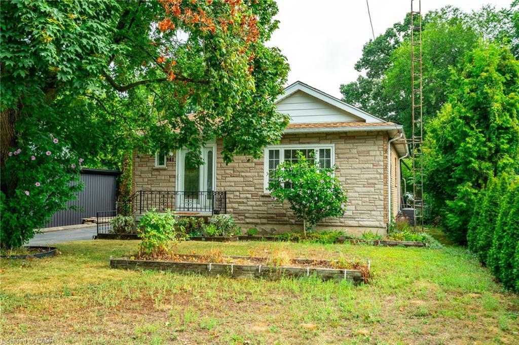 961 Danforth Avenue, Burlington, ON - Outdoor