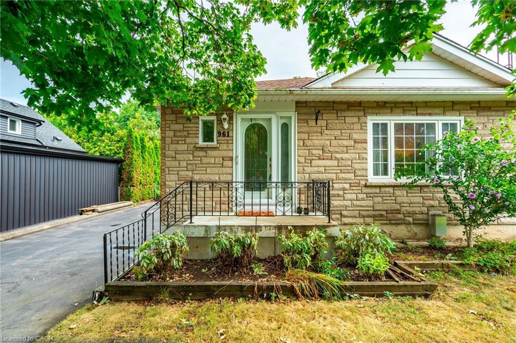 961 Danforth Avenue, Burlington, ON - Outdoor With Deck Patio Veranda