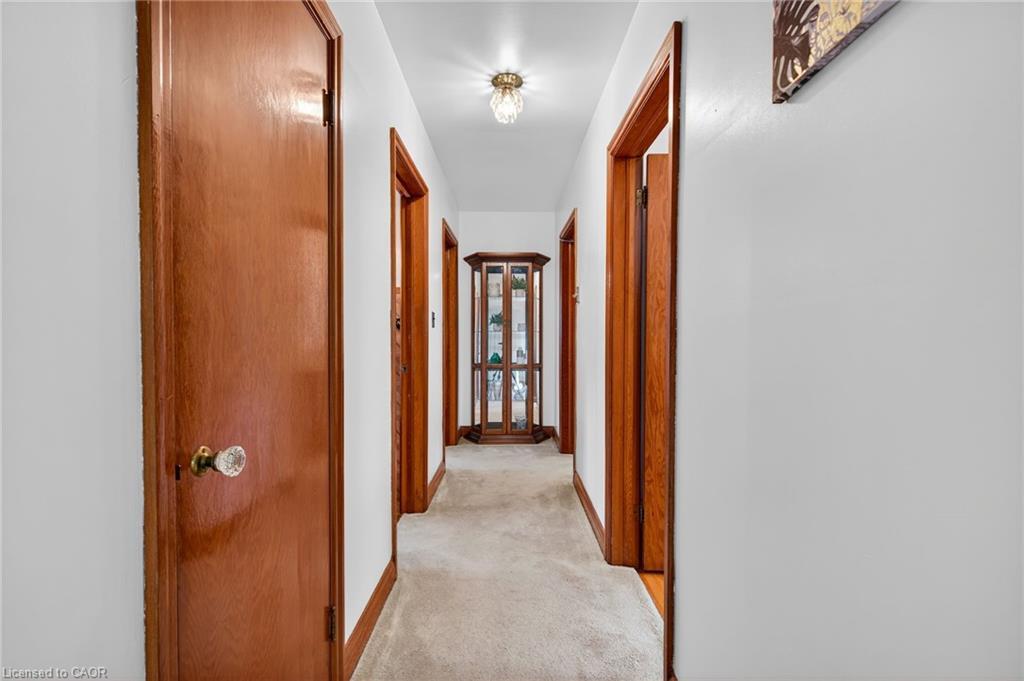 961 Danforth Avenue, Burlington, ON - Indoor Photo Showing Other Room