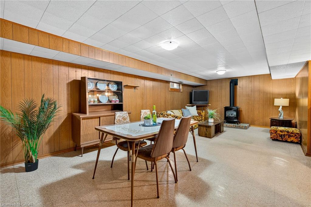 961 Danforth Avenue, Burlington, ON - Indoor