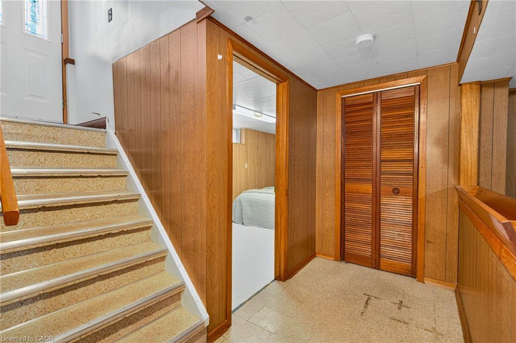 961 Danforth Avenue, Burlington, ON - Indoor Photo Showing Other Room