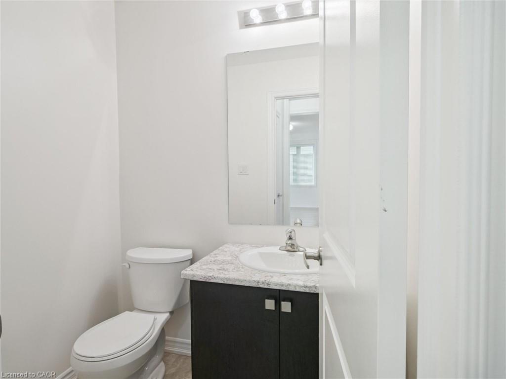 6 Bannister Road, Barrie, ON - Indoor Photo Showing Bathroom