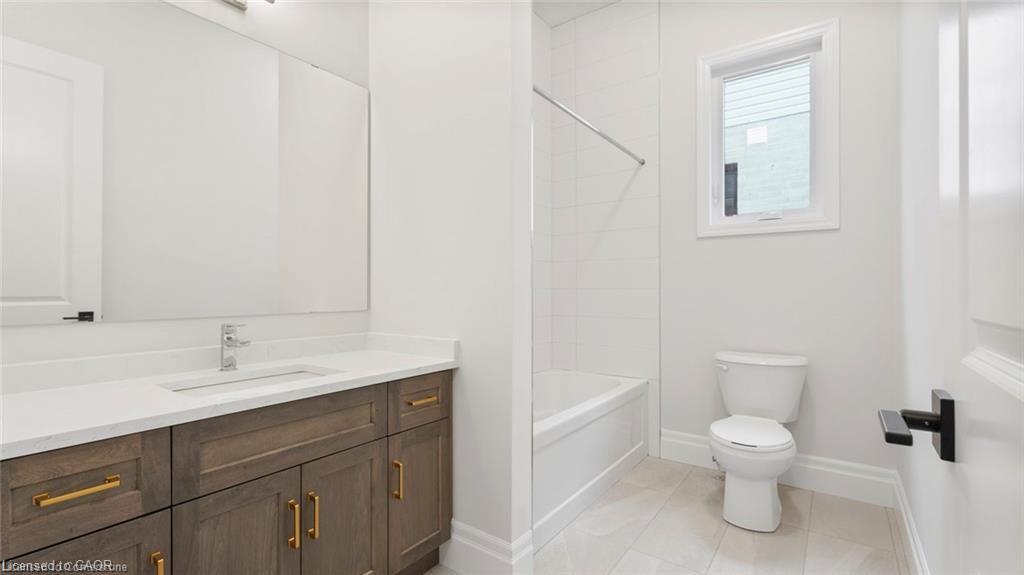 255 Ladyslipper Drive, Waterloo, ON - Indoor Photo Showing Bathroom