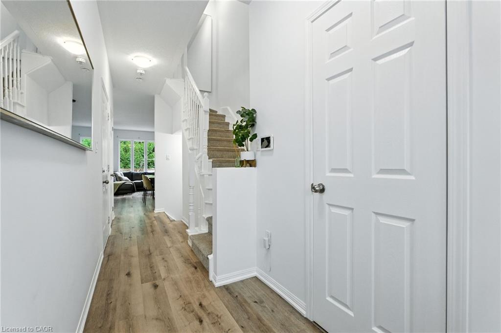 61-21 Diana Avenue, Brantford, ON - Indoor Photo Showing Other Room