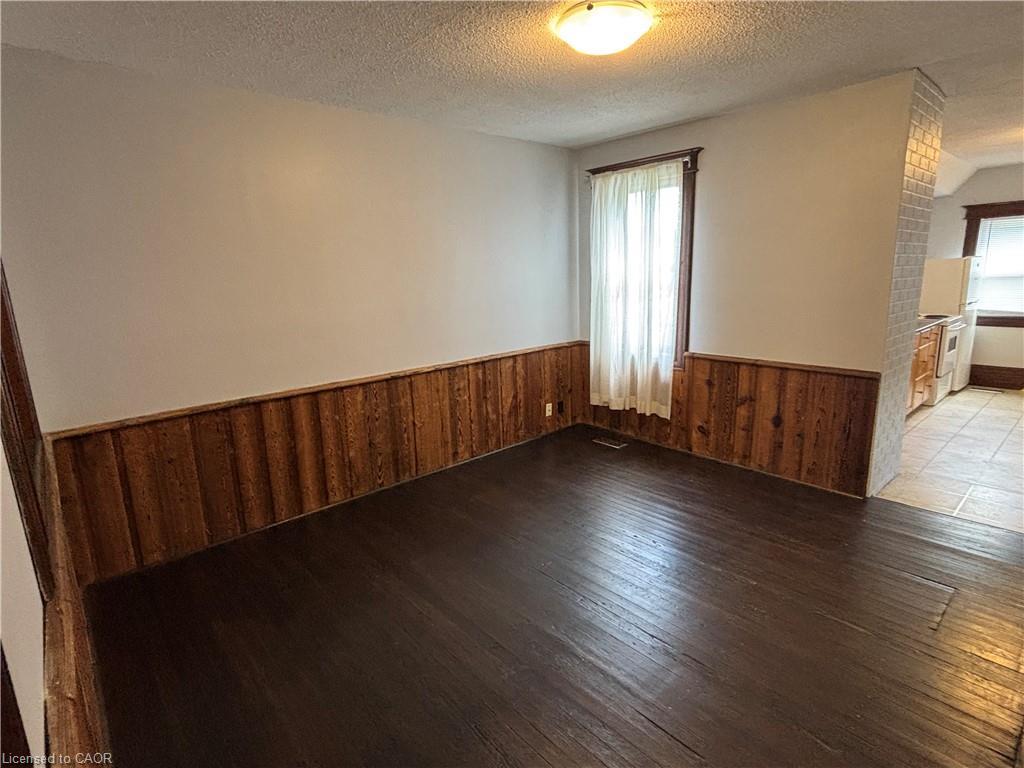 463 East Main Street, Welland, ON - Indoor Photo Showing Other Room