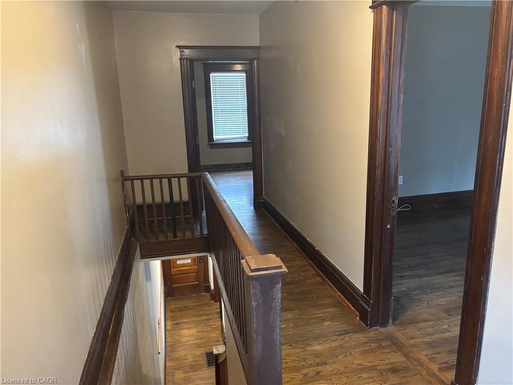 463 East Main Street, Welland, ON - Indoor Photo Showing Other Room