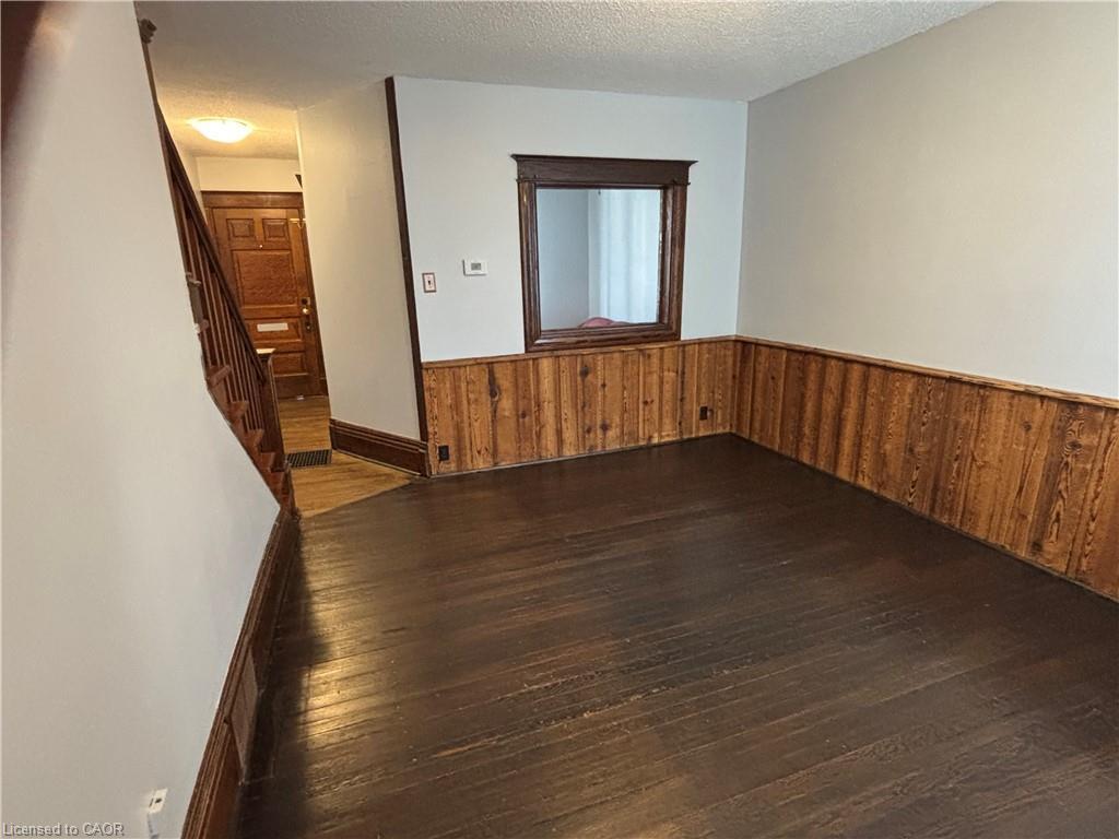 463 East Main Street, Welland, ON - Indoor Photo Showing Other Room