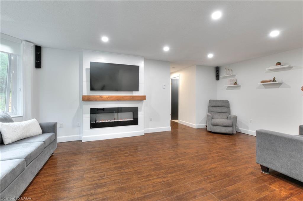 103-35 Green Valley Drive, Kitchener, ON - Indoor With Fireplace