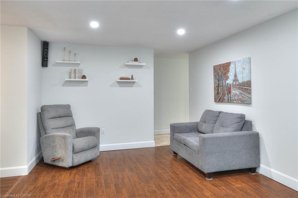 103-35 Green Valley Drive, Kitchener, ON - Indoor