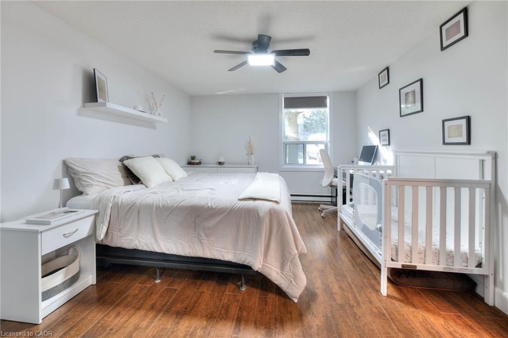 103-35 Green Valley Drive, Kitchener, ON - Indoor Photo Showing Bedroom