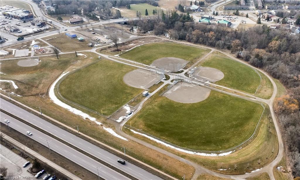 103-35 Green Valley Drive, Kitchener, ON -