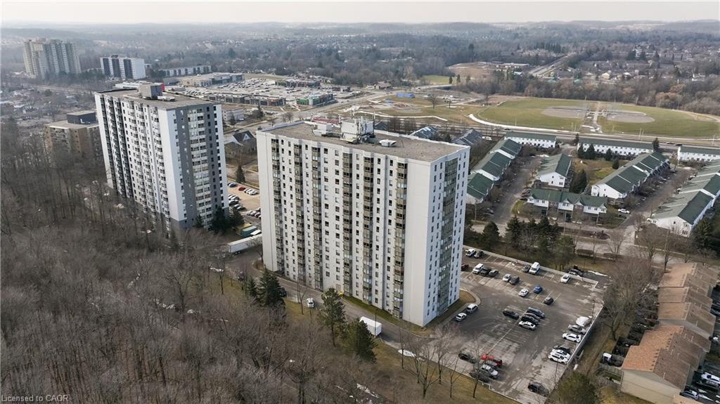 103-35 Green Valley Drive, Kitchener, ON - Outdoor With View