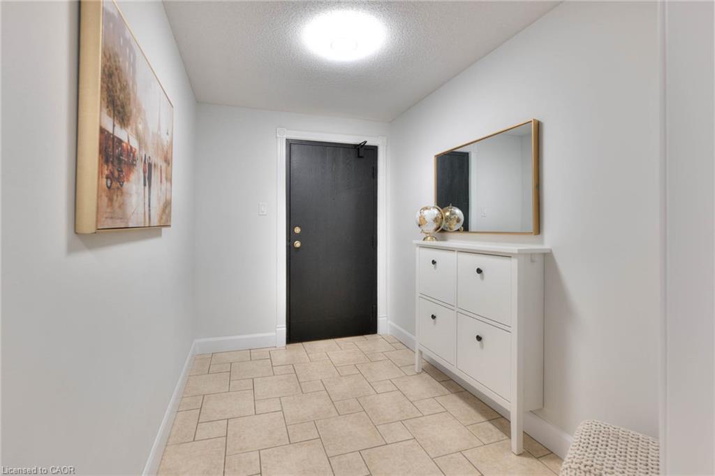 103-35 Green Valley Drive, Kitchener, ON - Indoor