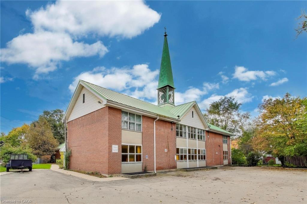 1974 King Street E, Hamilton, ON