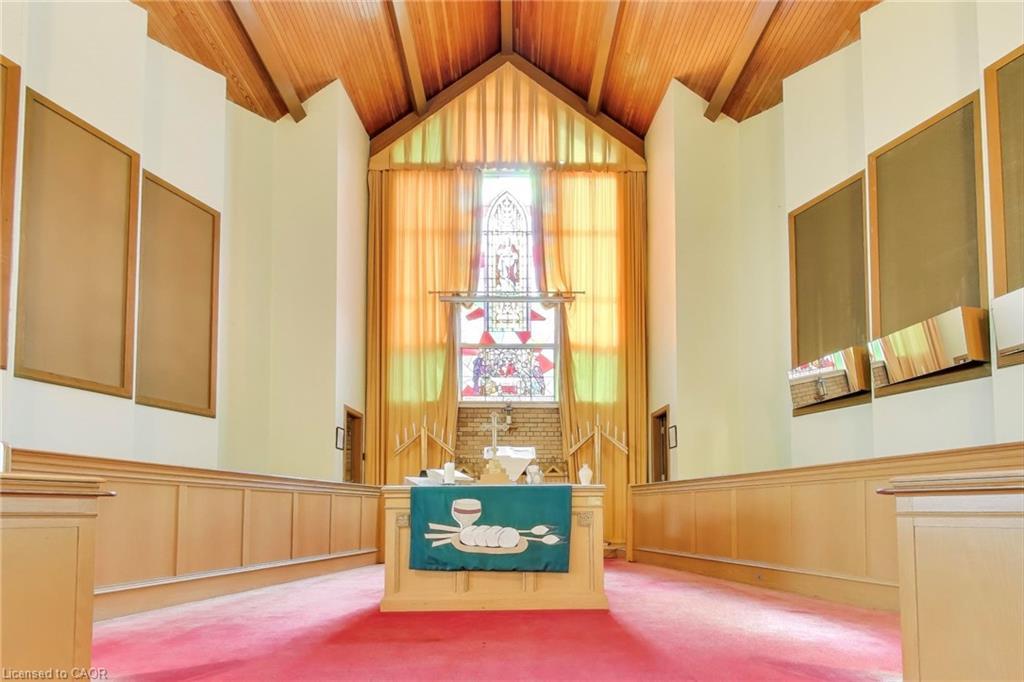 1974 King Street E, Hamilton, ON