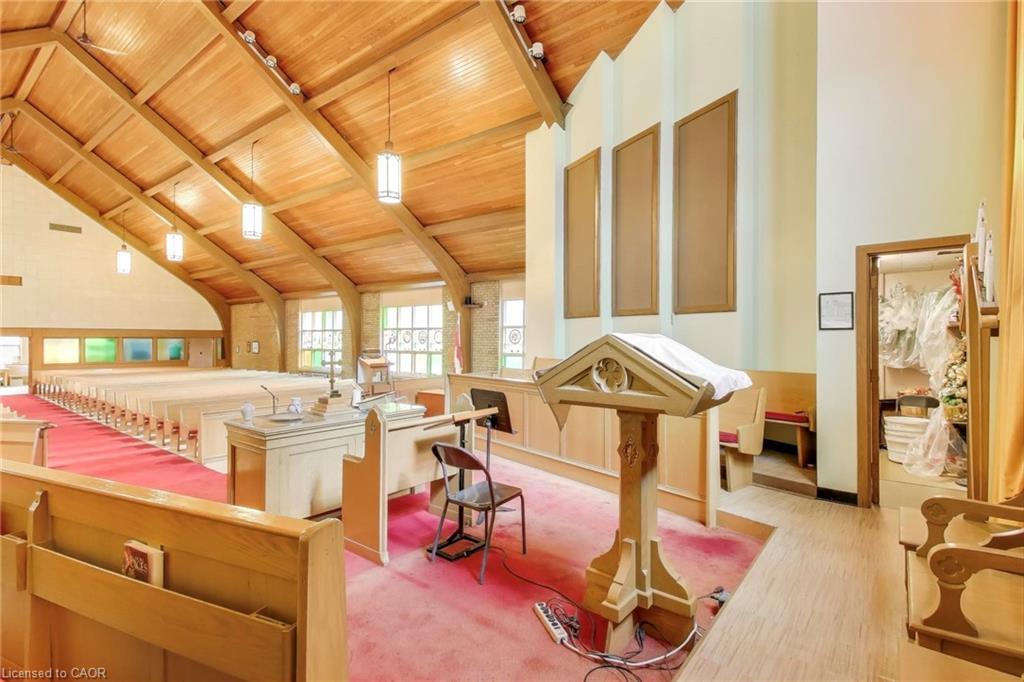 1974 King Street E, Hamilton, ON