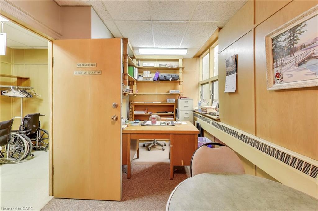 1974 King Street E, Hamilton, ON