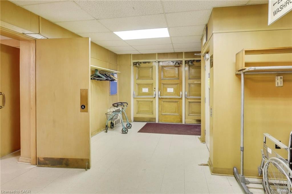 1974 King Street E, Hamilton, ON