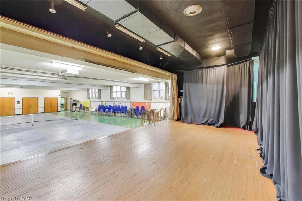 1974 King Street E, Hamilton, ON