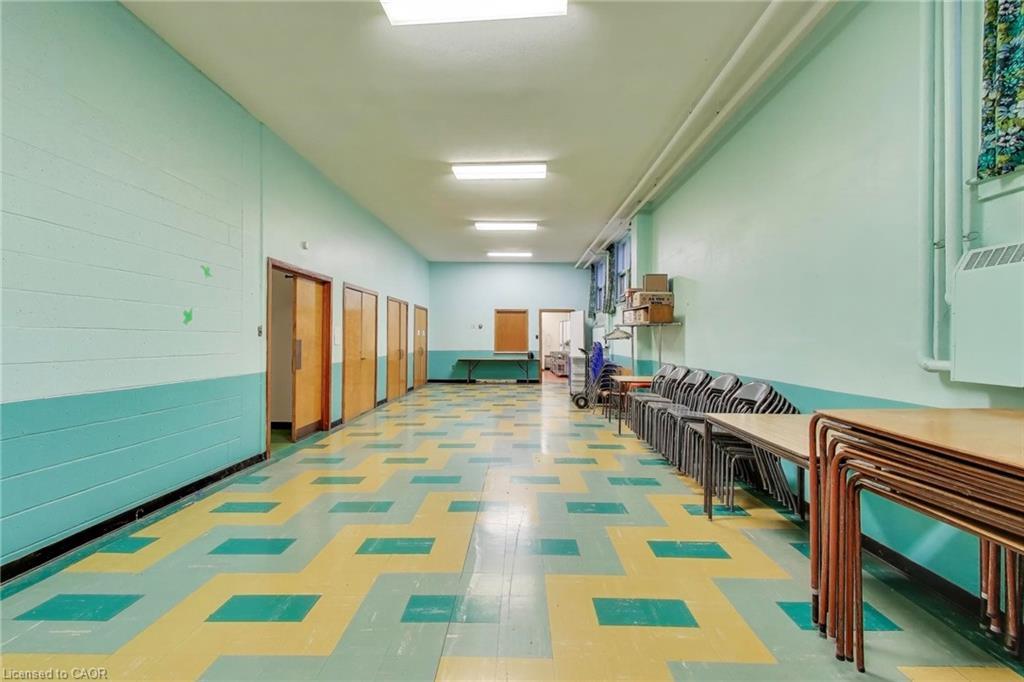 1974 King Street E, Hamilton, ON