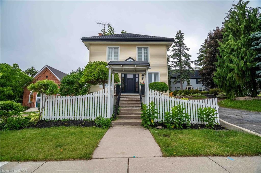 99 Argyle Street N, Caledonia, ON - Outdoor With Facade