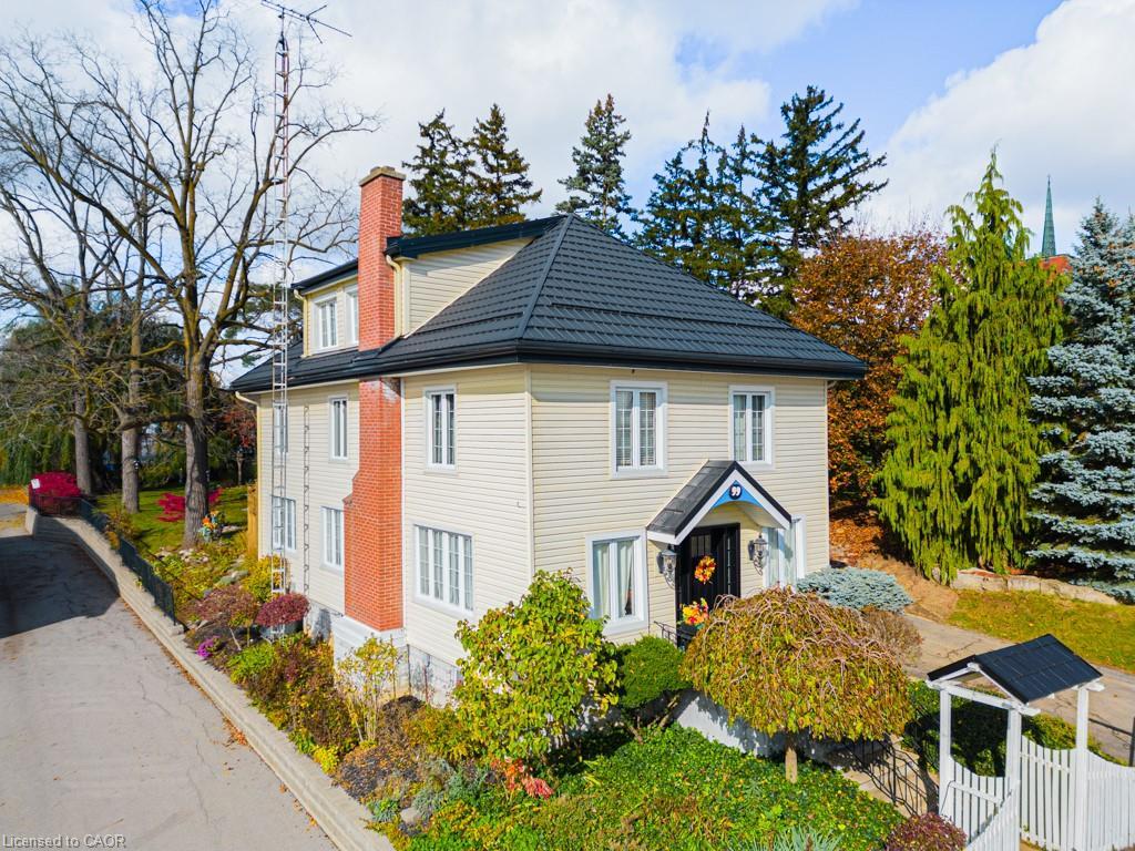 99 Argyle Street N, Caledonia, ON - Outdoor