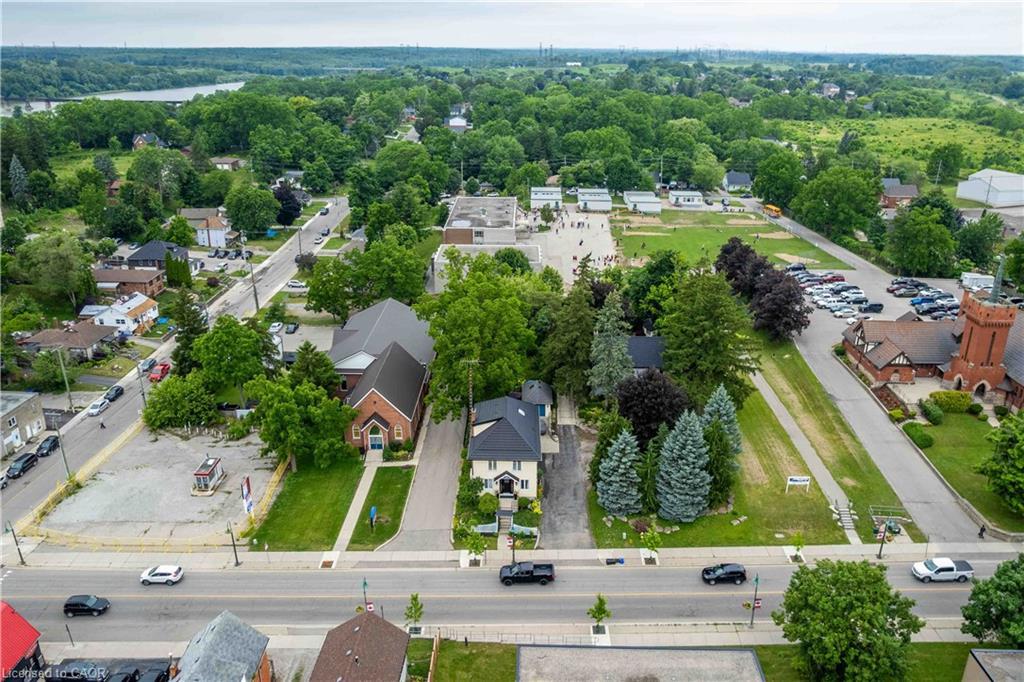99 Argyle Street N, Caledonia, ON - Outdoor With View