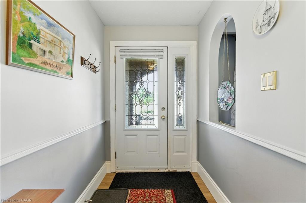 226 Carson Drive, Hamilton, ON - Indoor Photo Showing Other Room