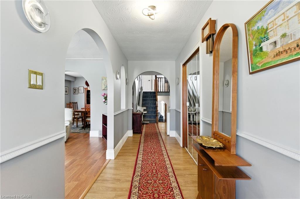 226 Carson Drive, Hamilton, ON - Indoor Photo Showing Other Room