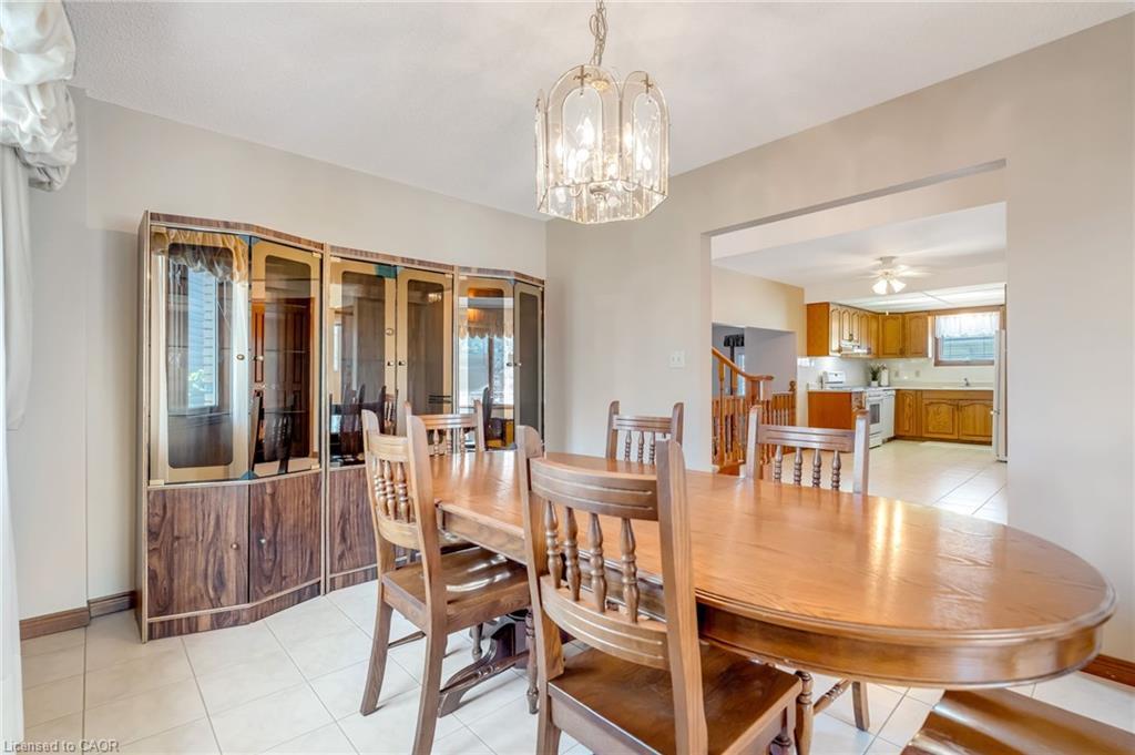 203 Margaret Avenue, Hamilton, ON - Indoor Photo Showing Dining Room