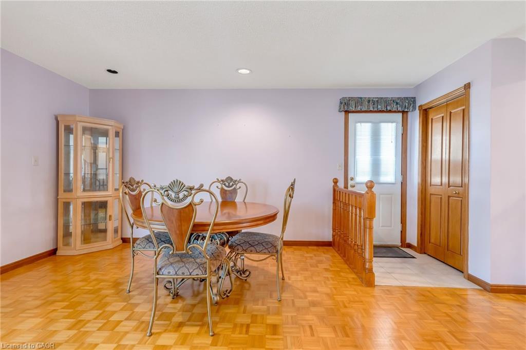203 Margaret Avenue, Hamilton, ON - Indoor Photo Showing Dining Room